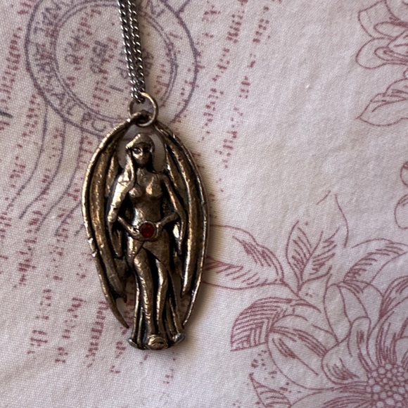 Peweter Lilith necklace - Picture 1 of 6